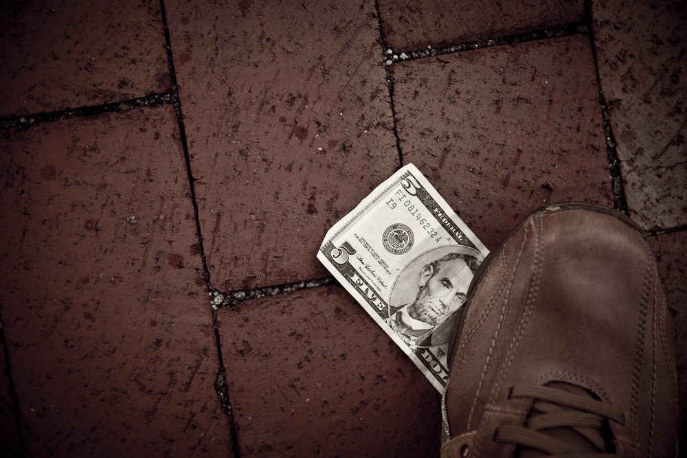 sonhar com dinheiro achado