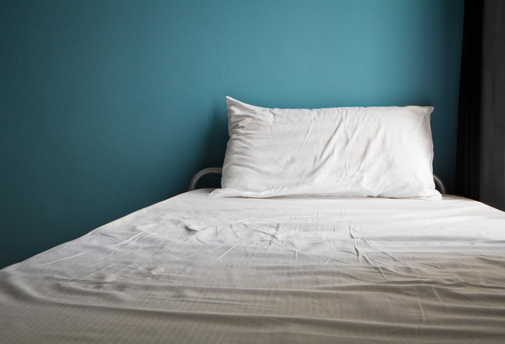 sonhar com cama de solteiro