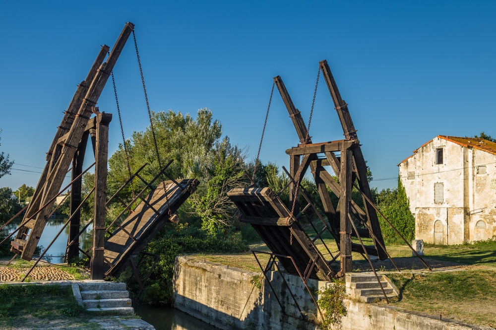 sonhar com ponte levadiça