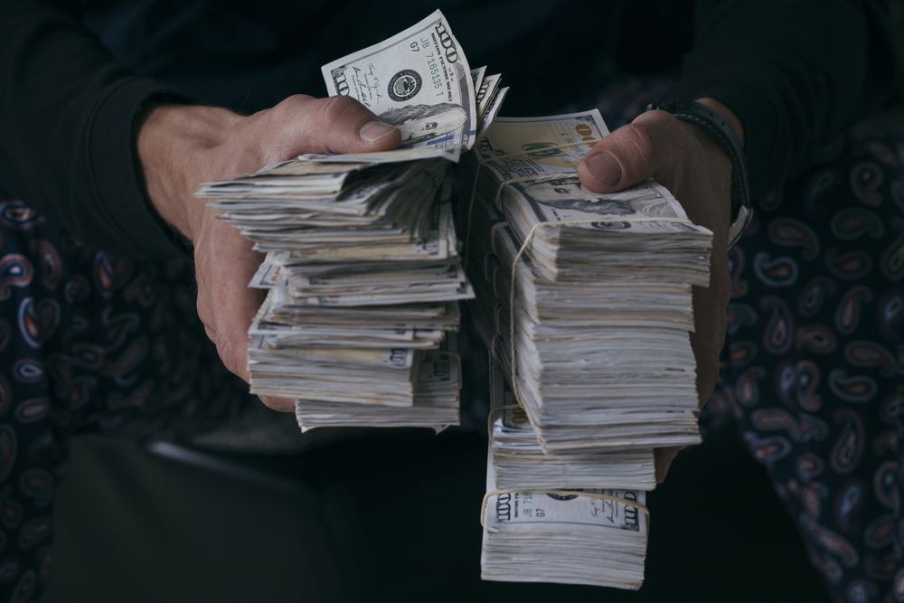 sonhar com muito dinheiro