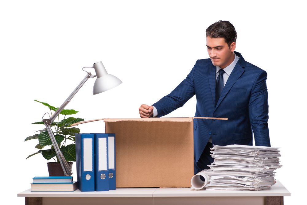 sonhar que é demitido